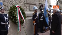 Mattarella depone una corona all'Ara dei Volontari a San Marino