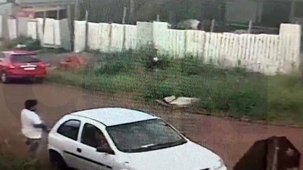 Câmera mostra confusão que terminou com jovem baleado no pé