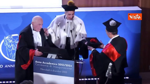 Sami Modiano riceve la laurea honoris al Campus Bio-Medico e si commuove