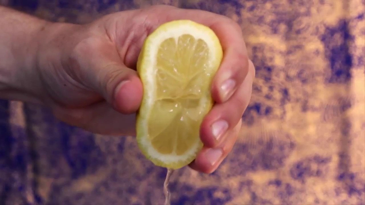 Top 8 Foods That Reduce Uric Acid Levels Naturally