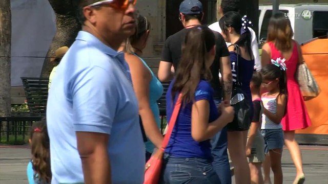 Inauguran clínica para atender la cuero cabelludo y lunares en el Instituto Dermatológico