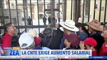 Maestros de la CNTE exigen un aumento salarial