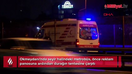 Metrobüs durağa çarptı! 1 kişi yaralandı