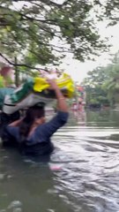 VIDEO: वेलचेरी में कॉलोनियों में कहीं घुटने तक तो कहीं कमर तक पानी