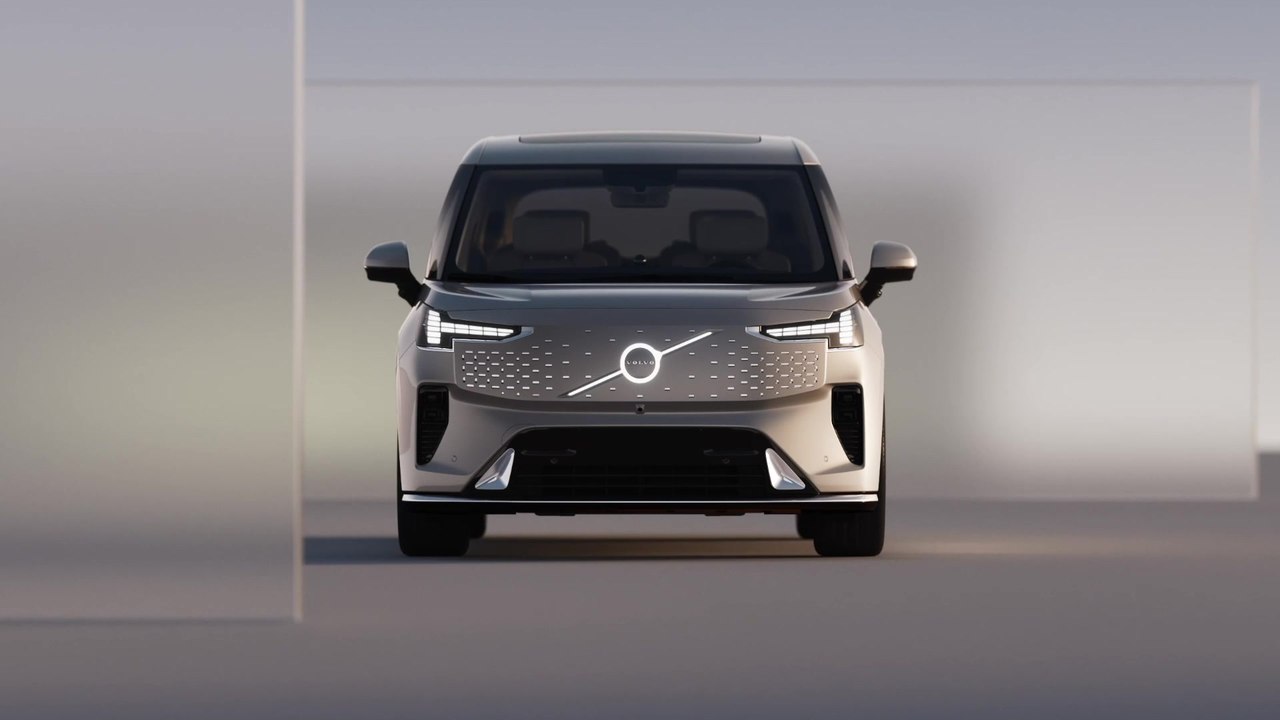 Ein Raum für das Leben in Bewegung - Neuer Volvo EM90 feiert Weltpremiere