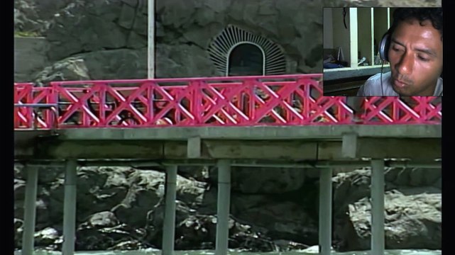 KAYGWATCH ELENCO COMICO PERUANO EN LA PLAYA SKETCH CORTOS VIDEOREACCION