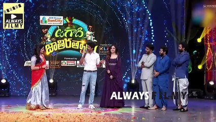 Anchor Suma Crying On Watching Sudigali Sudheer Struggles In His AV At #CallingSahasra Pre-Release