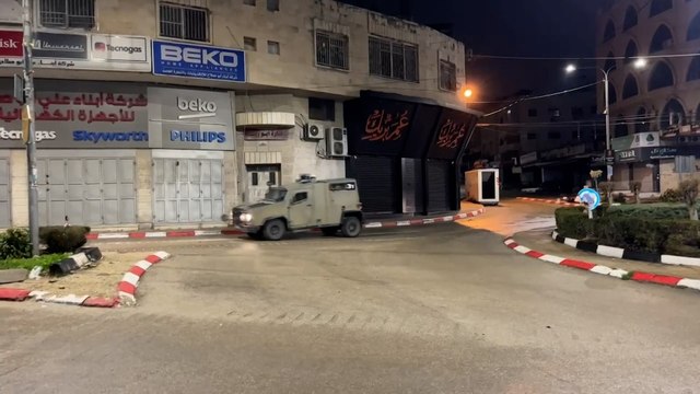 قوات الاحتلال تقتحم مخيم نور شمس بالضفة وتشتبك مع مقاومين