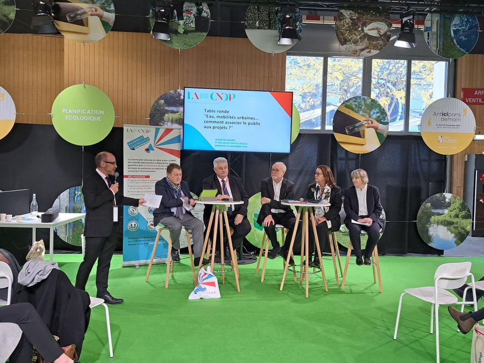 "Eau, mobilités urbaines… comment associer le public aux projets ?"