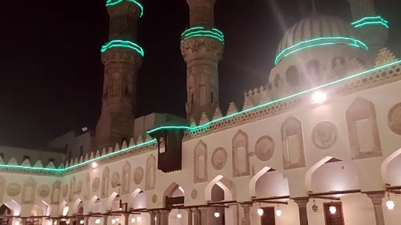صلاة العشاء فى جامع الأزهر
