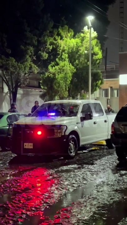 #Preliminar Mientras recibía atención médica un hombre murió al interior de la Cruz Roja Toluquilla, el ahora occiso fue agredido a balazos en la colonia López Cotilla de Tlaquepaque #GuardiaNocturna