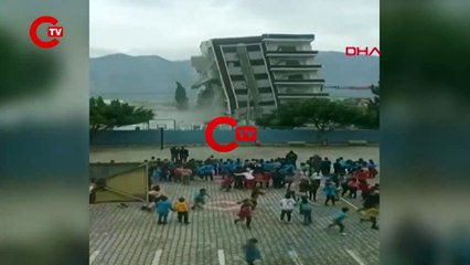 Okul yanında yıkım... Bahçedeki öğrenciler koşarak kaçtı