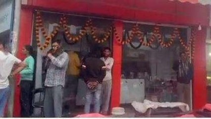 सिवान: कपड़ा दुकान में लगी भीषण आग, लाखों की संपत्ति जलकर राख