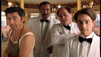 Camerieri (1995) - Italian Comedy Film 🎬