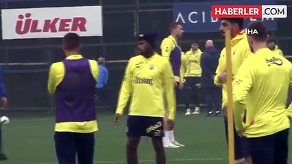 Acun gemileri yaktı! Fenerbahçe'nin yeni transferine de formayı giydiriyor