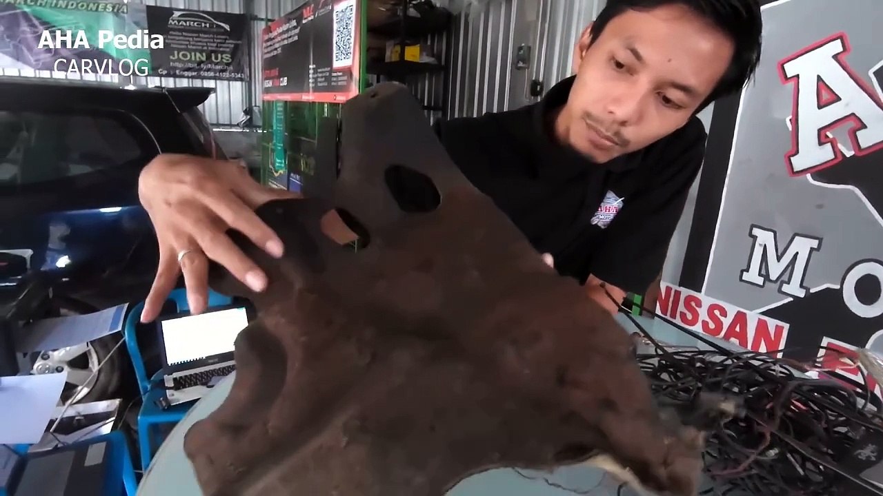 Detik-detik Mobil Terbakar Perhatikan Cover Knalpot_Full-HD_60fps