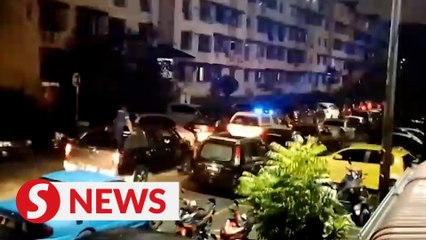 Descargar video: Zayn Rayyan murder: Four forensic unit vehicles seen entering apartment compound