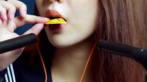 ASMR mouth sound EAR EATING Popping candy EATING Lollipop