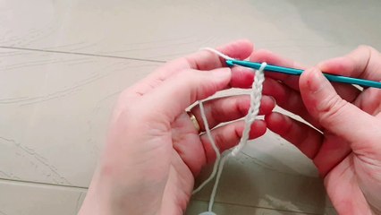 طريقة عمل أهم غرزة فى الكروشيه غرزة المنزلقة