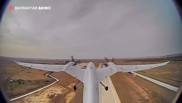 Bayraktar Akıncı'dan süpersonik füze atış testi