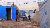 الموت يحصد أرواح 100 طفل في مخيمات النزوح في الشمال السوري منذ بداية العام