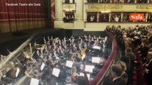 L'Inno di Mameli apre la prima della Scala di Milano