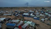شاهد: صور جوية تظهر مخيما واسعا ومترامي الأطراف للنازحين الفلسطينيين في رفح