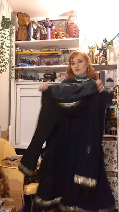 Je customise mon manteau pour en faire une pèlerine écossaise de Mérida 