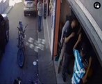 Captan a sujetos asaltando a varias personas en un taller de motos en colonia de Comayagüela