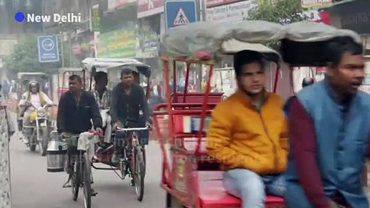 Toxic air divides Delhi between rich and poor