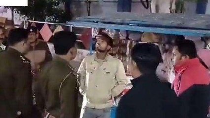 छतरपुर: खुलेआम शराब पीने वालों पर पुलिस ने की कार्रवाई, कई शराबियों को किया गिरफ्तार