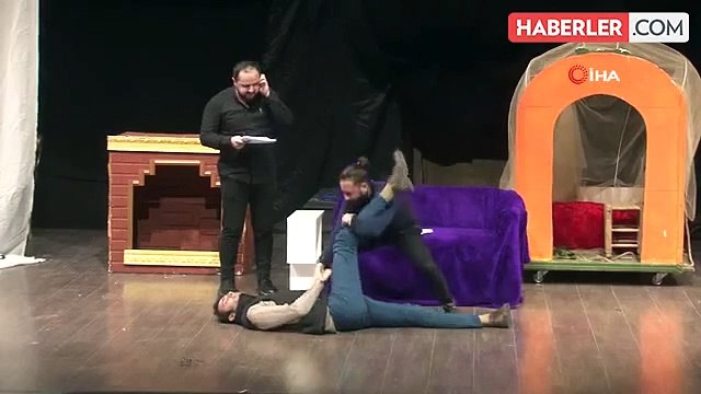 İkinin İkisi oyunu seyirciyle buluşmak için gün sayıyor