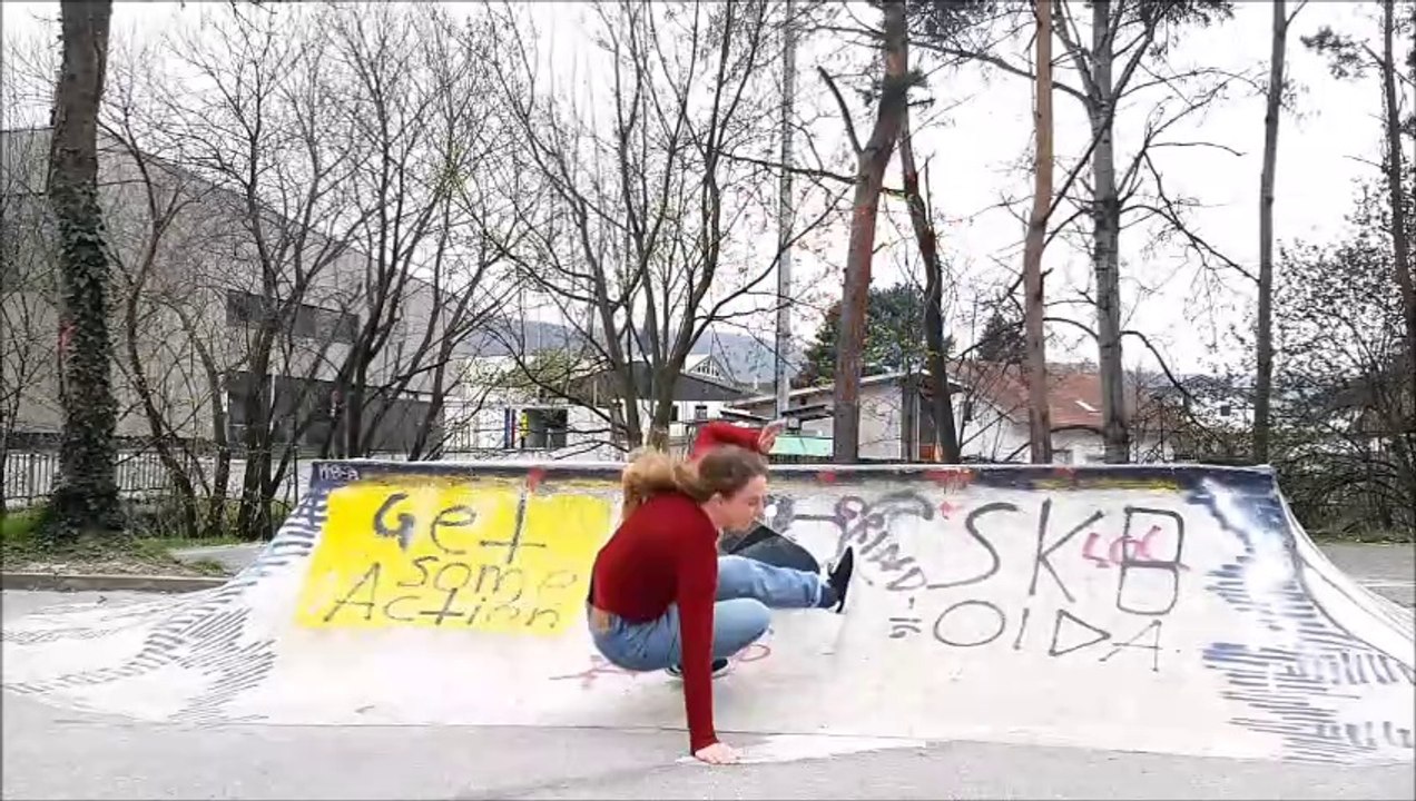 Anne viel Spaß beim Skaten