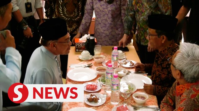 PM invites Indonesian vice-president candidate for lunch at Jln Duta food court