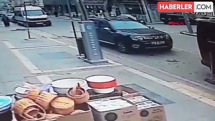 Körfez'de motosiklet direğe çarptı: 1 ölü