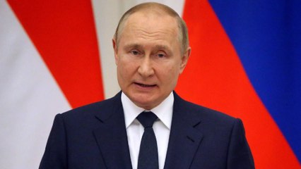 Putin, 2024 seçimlerinde aday olacağını ilan etti