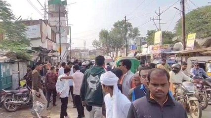 रीवा: स्कूल गेट और दीवारों पर बनवाई धार्मिक तस्वीरें,जमकर मचा बबाल