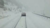 Kar yağışı, Antalya - Konya kara yolunda ulaşımda aksamalara neden oldu
