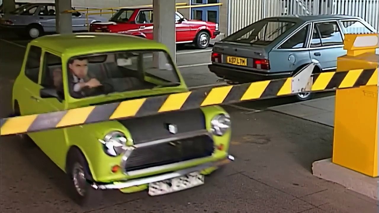 Mr Beans Camera Gets Stolen   Classic Mr Bean_720p