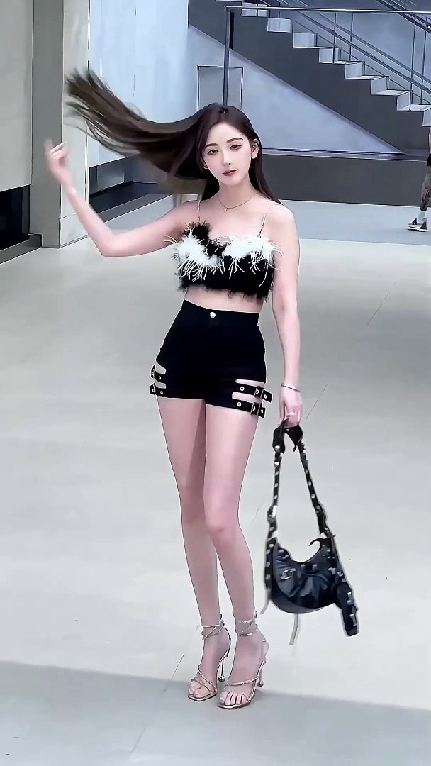 Beautiful Chinese Girls【丁啊叮】#douyin #tiktok #beautiful #shorts (3)