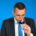 Le meilleur sommelier de France déguste trois vins à l'aveugle