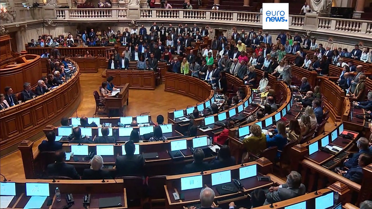 Португальские избиратели готовы принять активное участие в досрочных выборах - опрос