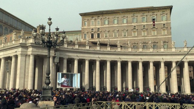 El Papa Francisco vuelve a presidir el Ángelus en persona tras problemas de salud