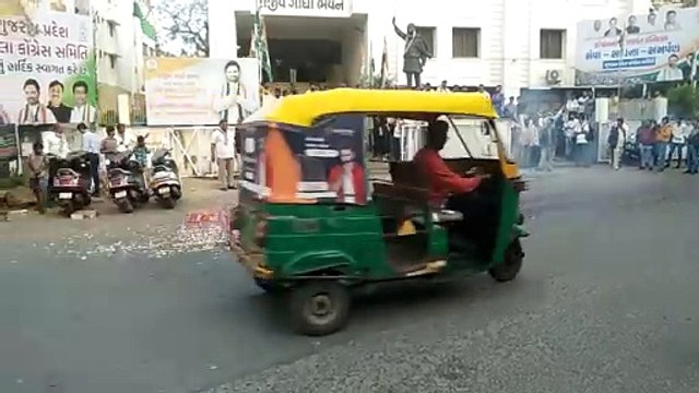 Video... लोकसभा चुनाव की तैयारी: गुजरात प्रदेश कांग्रेस ने की 10 जिला अध्यक्षों की घोषणा