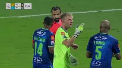 Saudi Pro League - Al-Fateh concède le penalty le plus étrange de l'année !