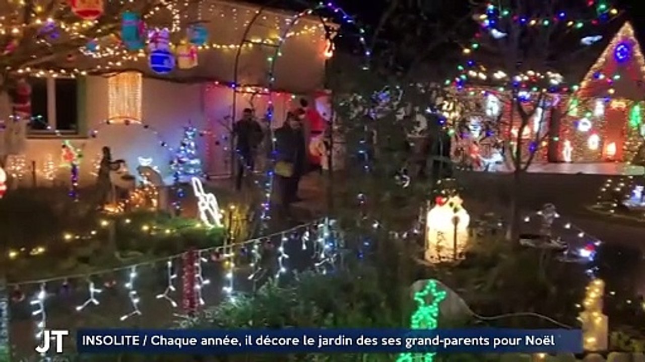 INSOLITE / Chaque année, il décore le jardin de ses grand-parents pour Noël