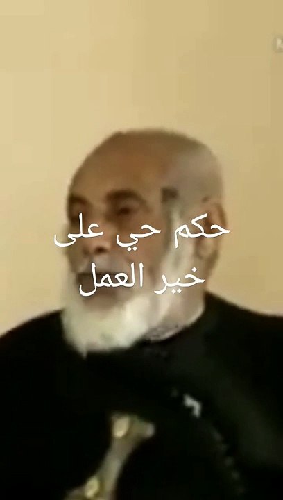 كل واحد على مذهبه وكفى