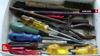 Ankara'daki saat tamircisi yıllara meydan okuyor