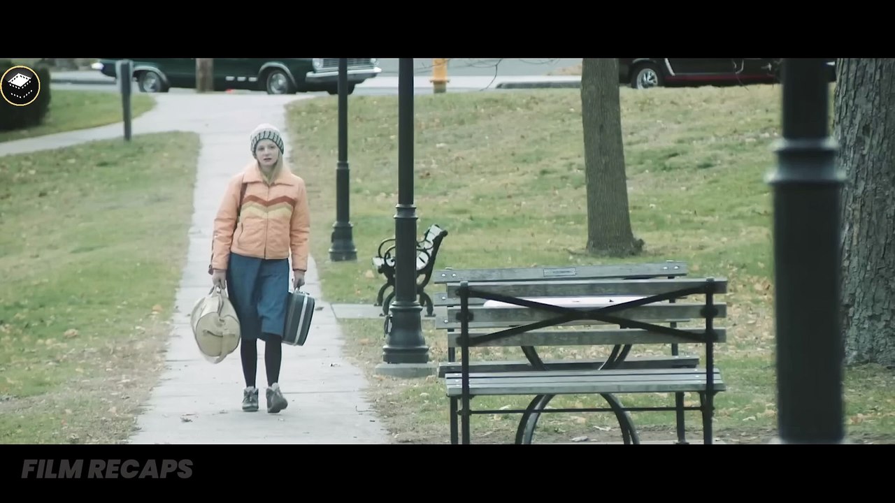 Lonely Girl Befriends a Mysterious Woman, Unaware That She's Already Dead