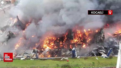 Kocaeli'nde depoda çıkan yangının büyüklüğü görüntülendi